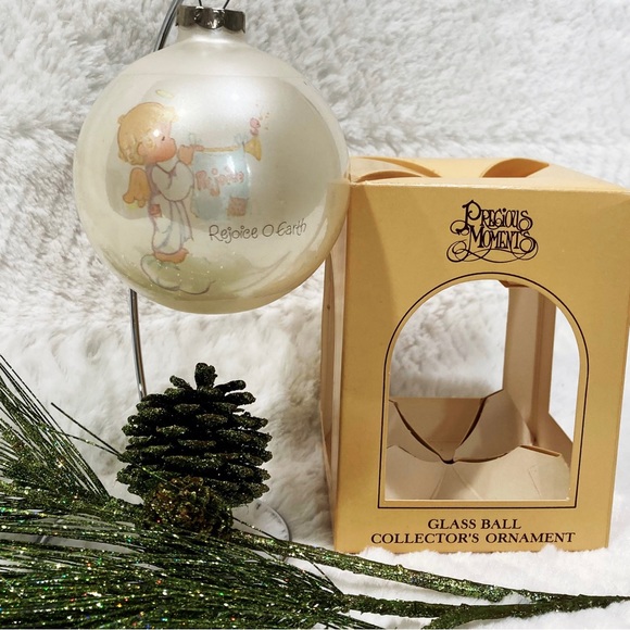 Precious Moments Collectible Christmas Ornament Rejoice O Earth Vintage NEW - Picture 1 of 6